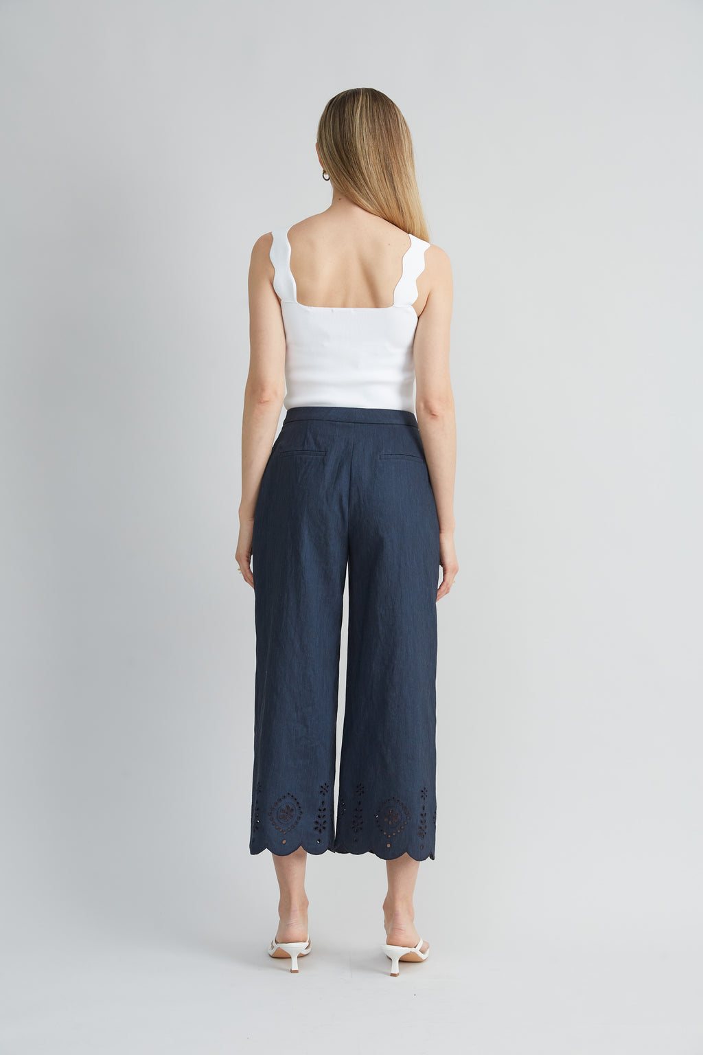 Women Linen Scallop Hem Pant | Elie Tahari