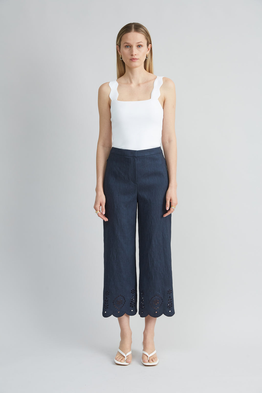 Women Linen Scallop Hem Pant  | Elie Tahari